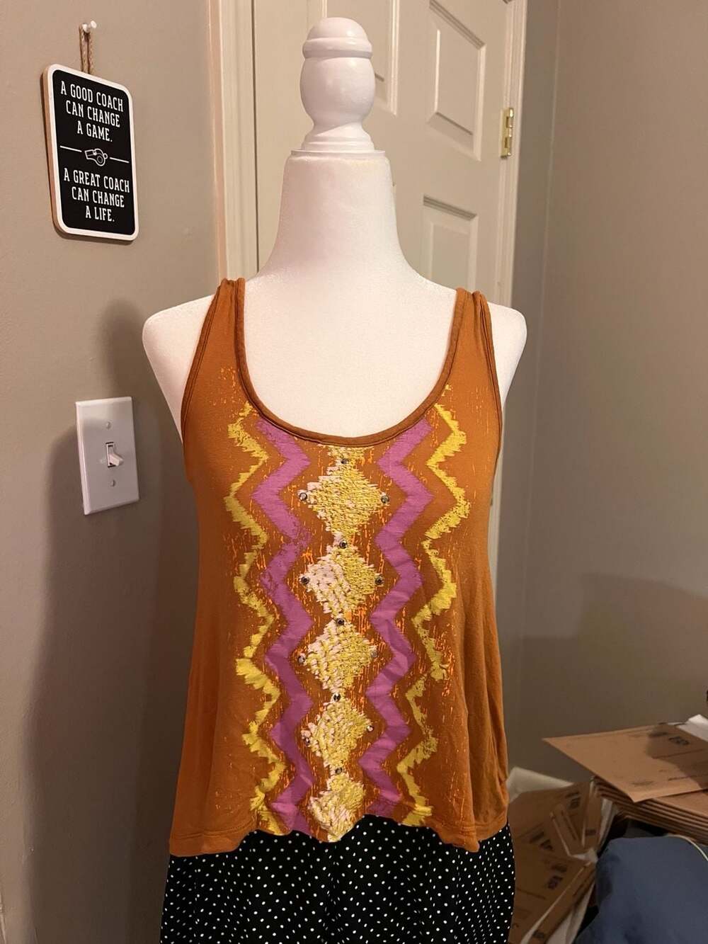 Decree Women's Sleeveless Tank Top with Decorative Embroidery and Open Back